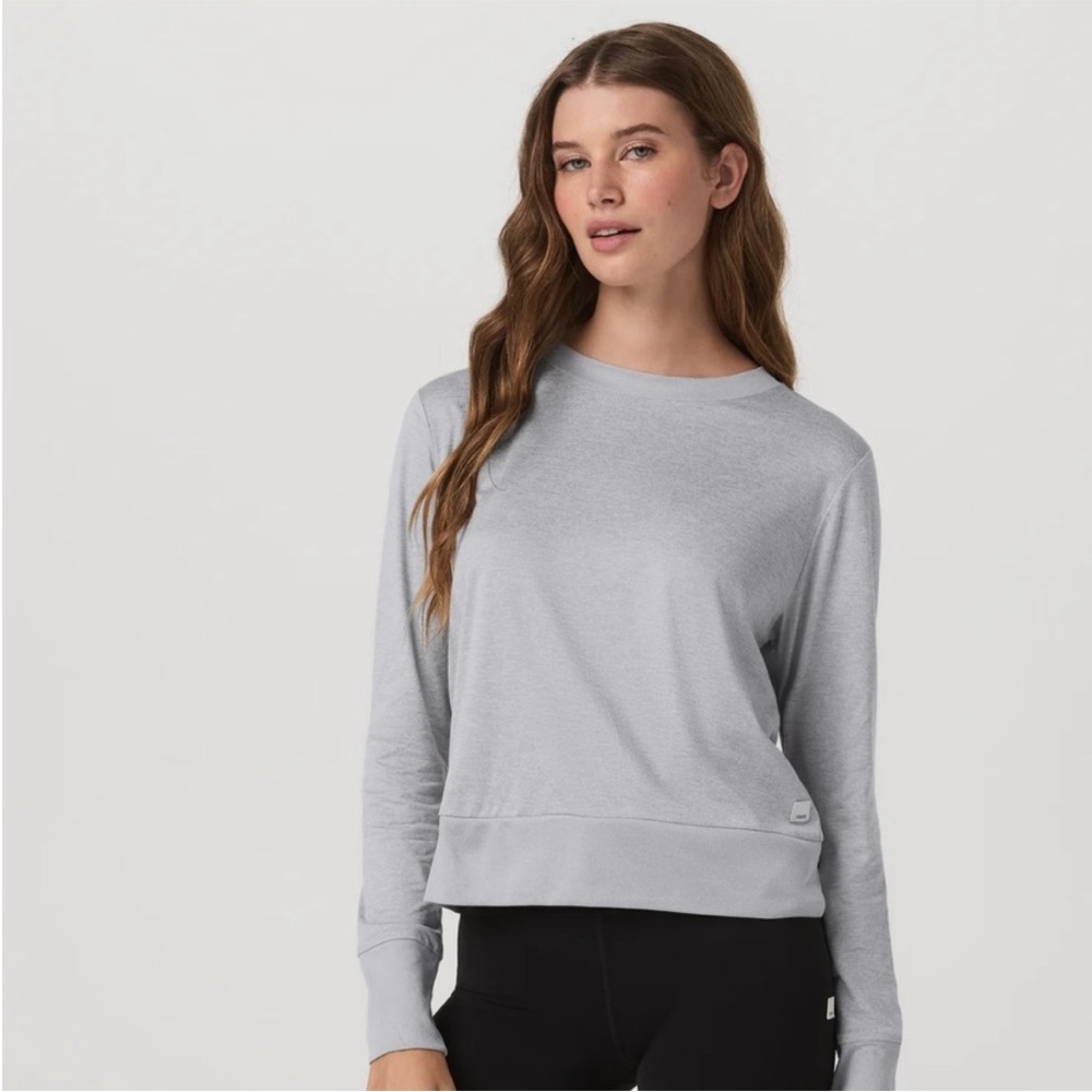 Vuori Women's Light Gray Sweatshirt